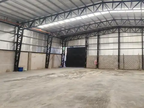Galpon en Alquiler 52  mts Fondo