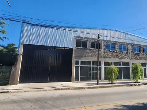Galpón Comercial 1117 m² a estrenar c/ Local, Oficinas, Baños y Vestuarios - Moron