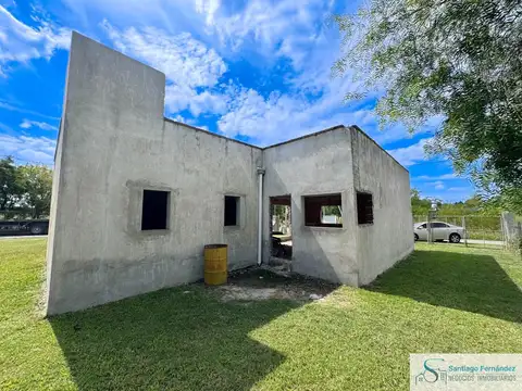 Casa 3 ambientes con 2 baños