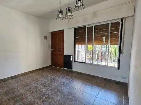 Depto Tipo Casa en Venta en Olivos, USD 145.000