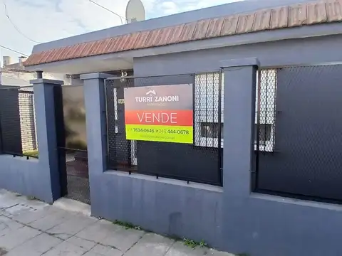 Casa en Venta - Maquinista Savio