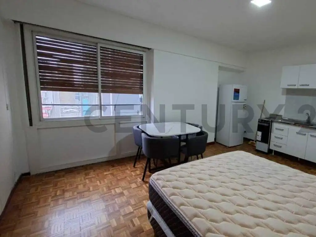 Avenida Corrientes 700, Piso 7