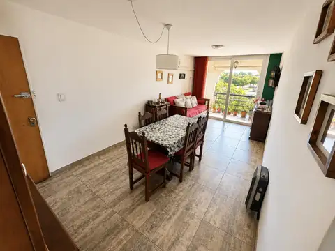 Departamento en venta en complejo cerrado con cochera