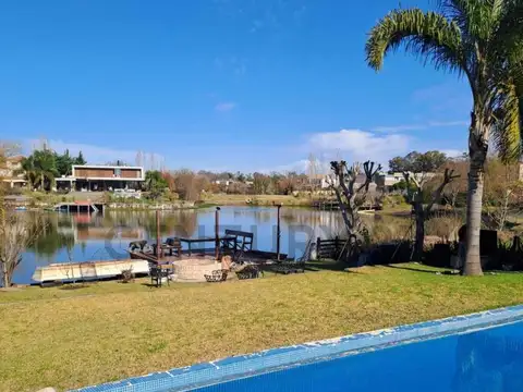 Casa en Alquiler de 3 dormitorios