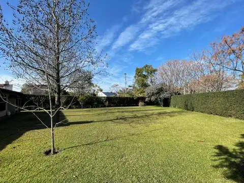 Casa en Venta en Francisco Alvarez, USD 155.000