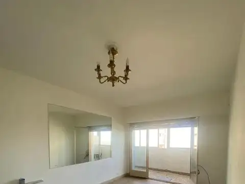 Departamento en alquiler - 2 Dormitorios 1 Baño - Parque Patricios