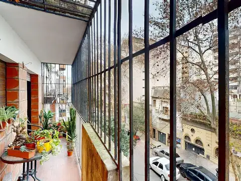 DPTO 4 AMBIENTES VENTA ALMAGRO BALCON Y COCHERA