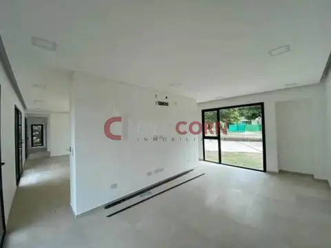 Casa en Alquiler de 3 dormitorios