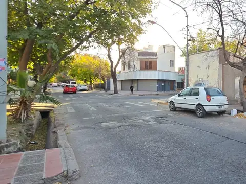 Calle Honorio Barraquero al 200