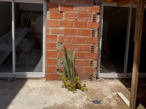 Depto Tipo Casa en Venta de 4 dormitorios