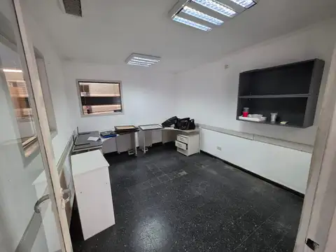 Local en Venta en Luis Agote, USD 290.000