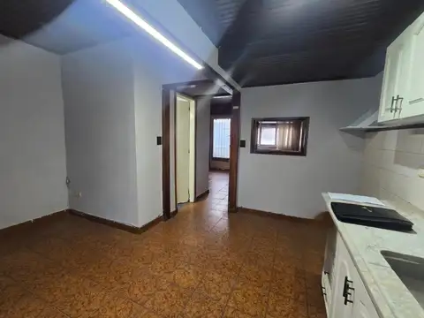 Depto Tipo Casa en Venta en Villa Adelina, USD 94.000