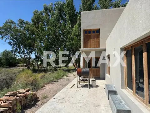 Casa en Venta en Mari Menuco, USD 97.000