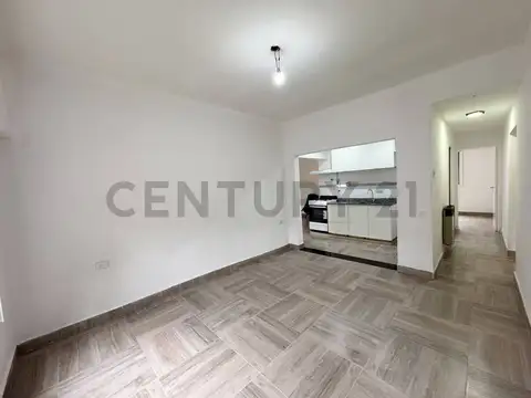 Casa 4 ambientes con 1 baño