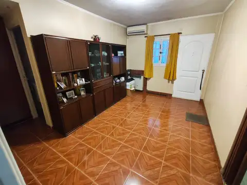 Depto Tipo Casa en Venta de 4 ambientes