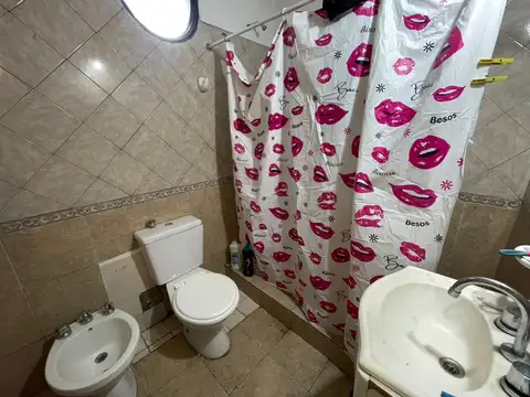 Depto Tipo Casa 2 ambientes con 1 baño