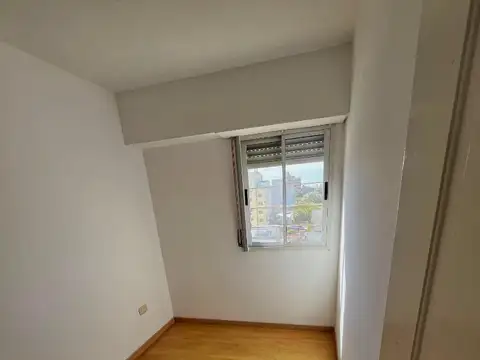 Departamento semi centrico de 2 dormitorios.