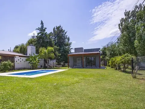 VENTA CASA DE DOS DORMITORIOS-PUNTA CHACRA ROLDAN