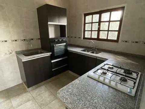 CASA DOS PLANTAS 2 DORMITORIOS RIO CEBALLOS VENDE