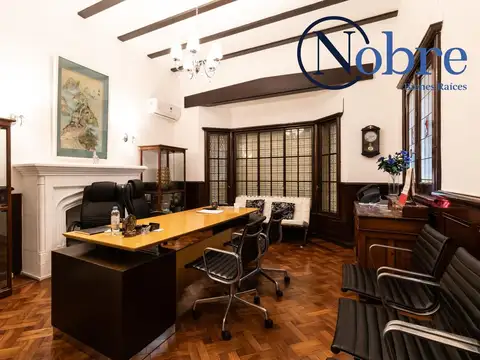 Casa en Alquiler con 2 cocheras