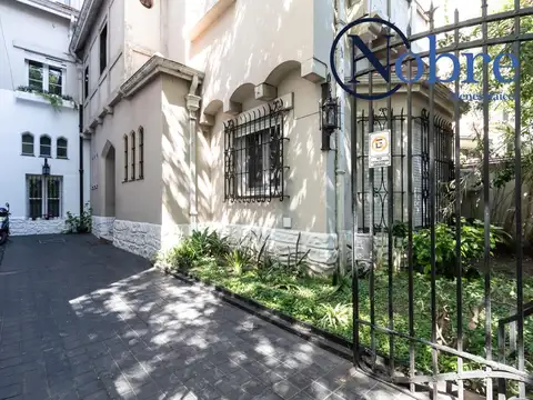 ALQUILER CASA 7 AMBIENTES EN BELGRANO R CON PATIO, TERRAZA,
