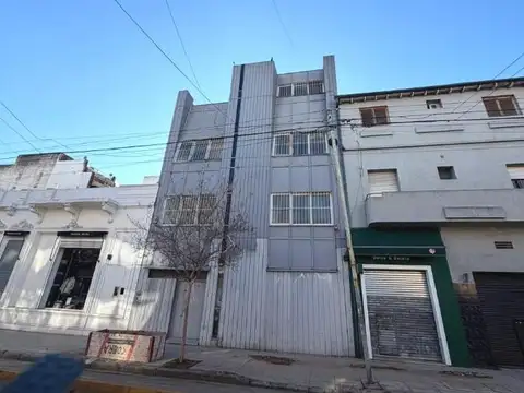 ¡ALQUILER EDIFICIO EN BLOCK! Loyola y Acevedo