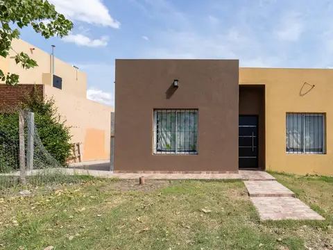 VENTA - CASA TRES DORMITORIOS - TIERRA DE SUEÑOS 3 ROLDAN