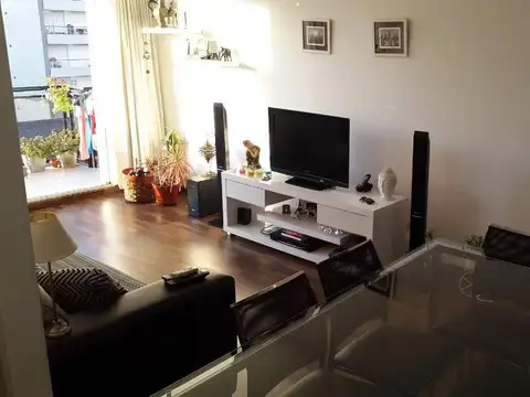 Remedios de Escalada de San Martín 2700, Piso 4