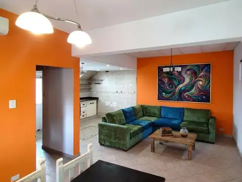 Depto Tipo Casa en Venta de 4 ambientes