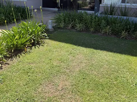 Departamento en Alquiler con 1 cocheras