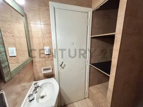 AVIADOR INMELMANN 2400, Piso 0