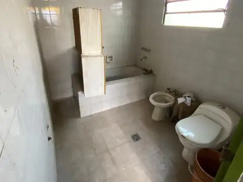 Galpon en Venta 10  mts Frente