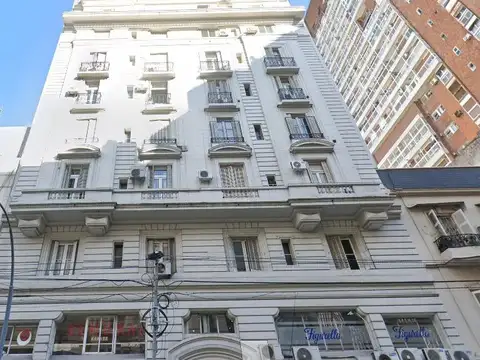 Av Santa Fe 2 dormitorios con dependencias barrio norte  impecable