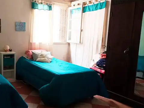 Vivienda Multifamiliar, PB de 3 ambientes y PA de 4 ambiente