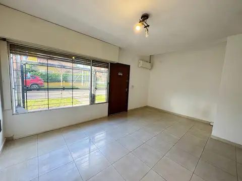 Depto Tipo Casa en Venta en Martinez Santa Fe / Fleming, USD 100.000