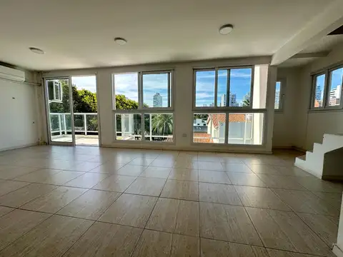 Duplex en Alquiler - 2 Dorm - Cochera - Vicente López