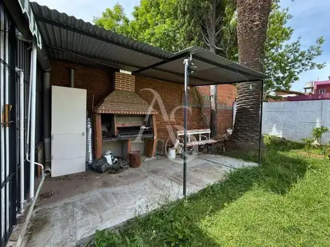 Depto Tipo Casa en Alquiler de 2 dormitorios