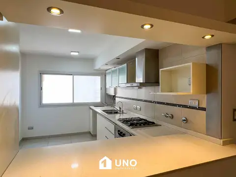 Departamento 4 ambientes con 3 baños