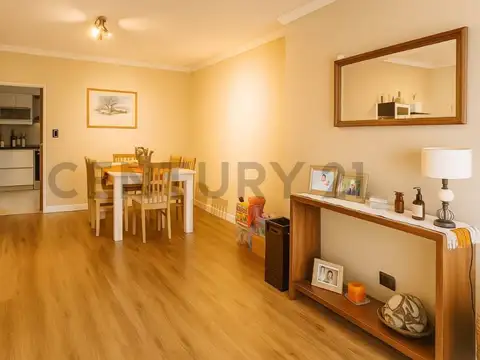 Casa 6 ambientes con 4 baños