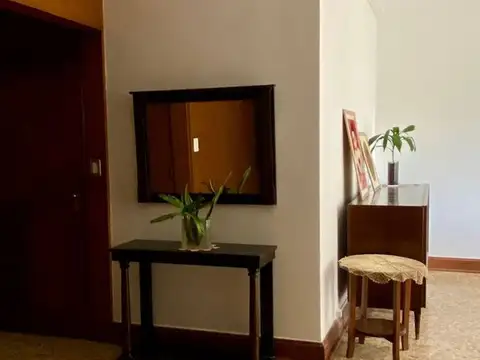 VENTA 4 AMB Y ESCRITORIO. PALERMO.LUMINOSO.C/RENTA