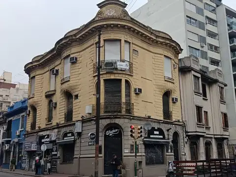 Casa en venta en Cordón IDEAL para hogar estudiantil