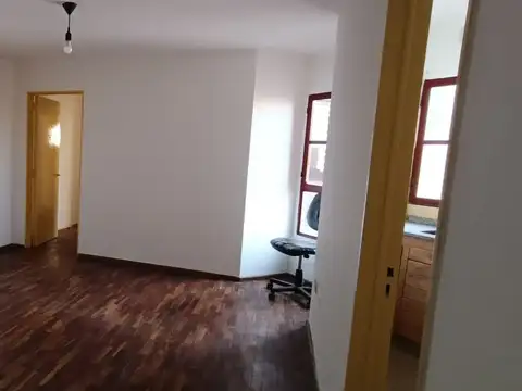 VENDE DEPARTAMENTO 1 DORMITORIO ESCRITORIO CENTRO