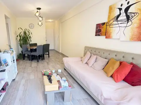 VENTA DEPTO. 2 AMBIENTES CON BALCON - LANUS