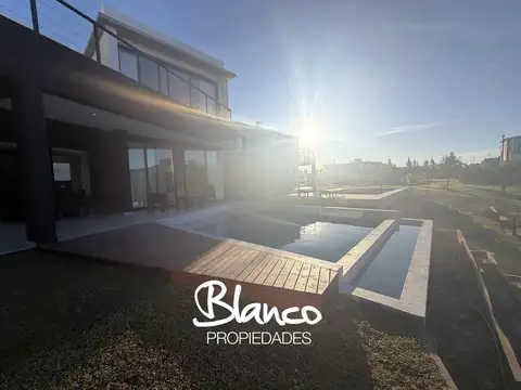 El Canal - Villanueva 5600