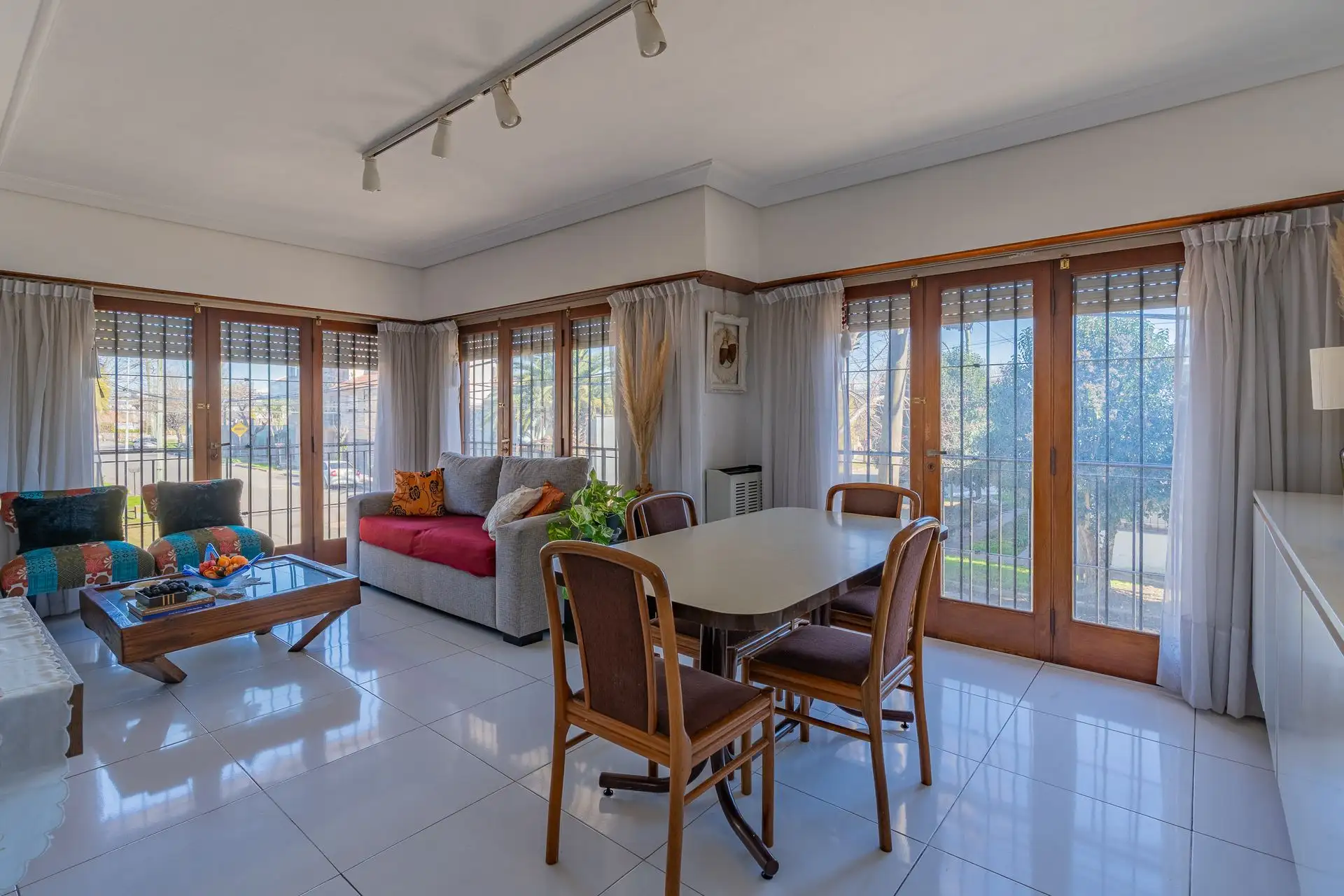 Venta PH 3 ambientes cochera quincho Sarmiento