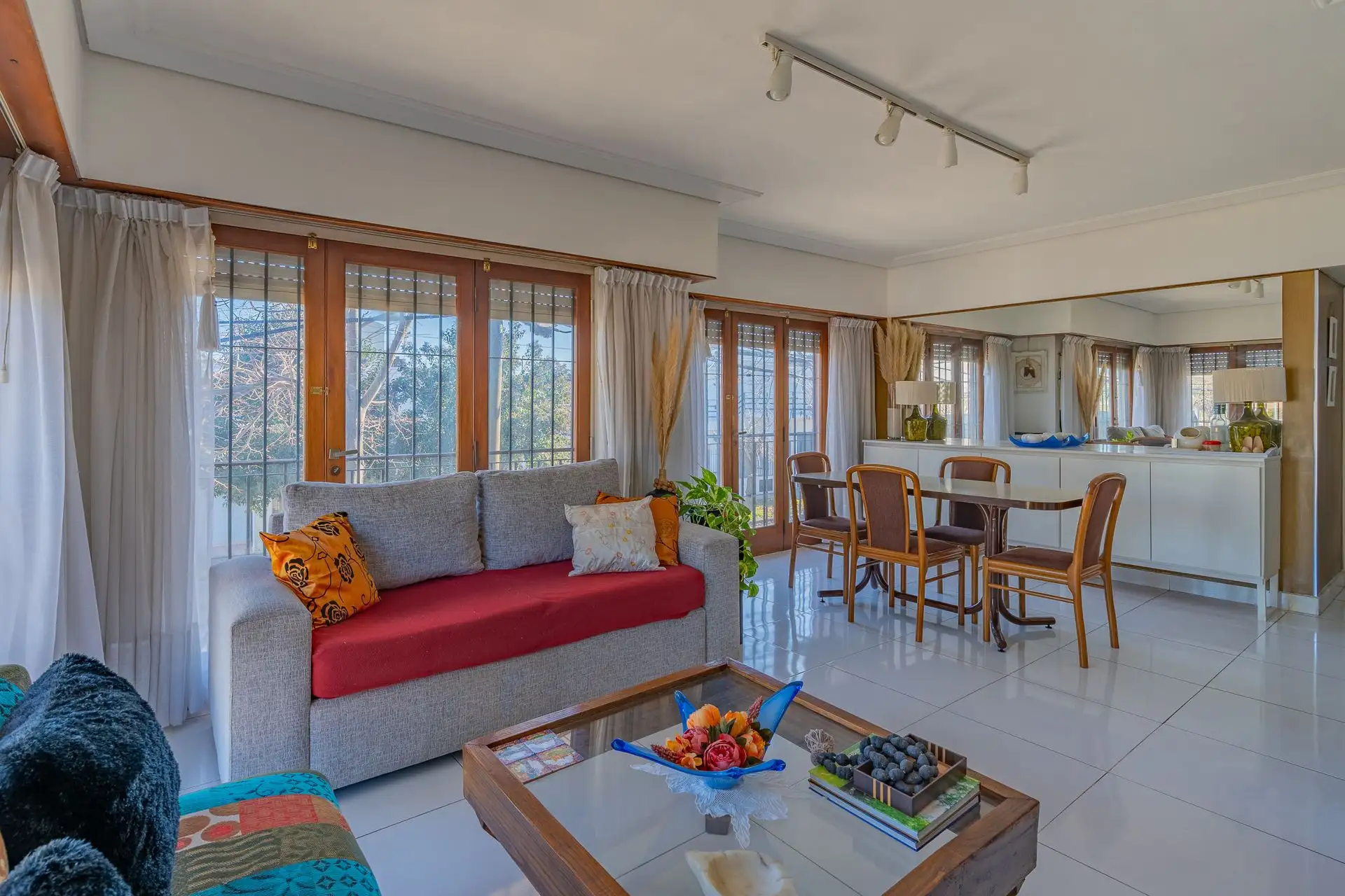 Venta PH 3 ambientes cochera quincho Sarmiento