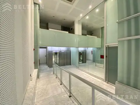 Oficina en Venta al Norte