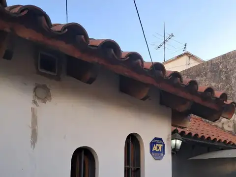 CASA AL FRENTE  M.CORONADO