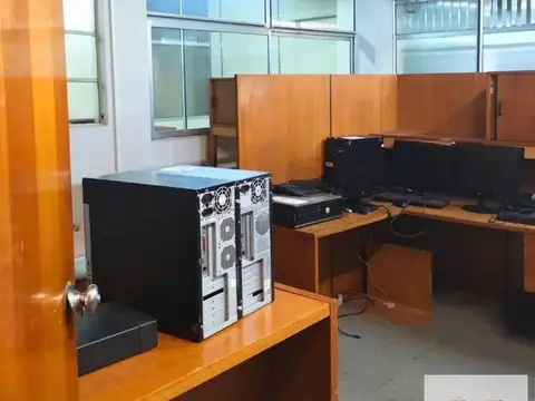 Local en Venta 60 años