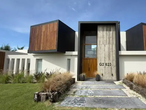CASA EN ALQUILER TEMPORAL COSTA ESMERALDA